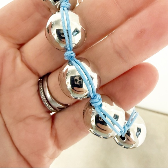NWT Urban Outfitters Silver Blue Dextra Ball Corded Bracelet - Picture 3 of 3